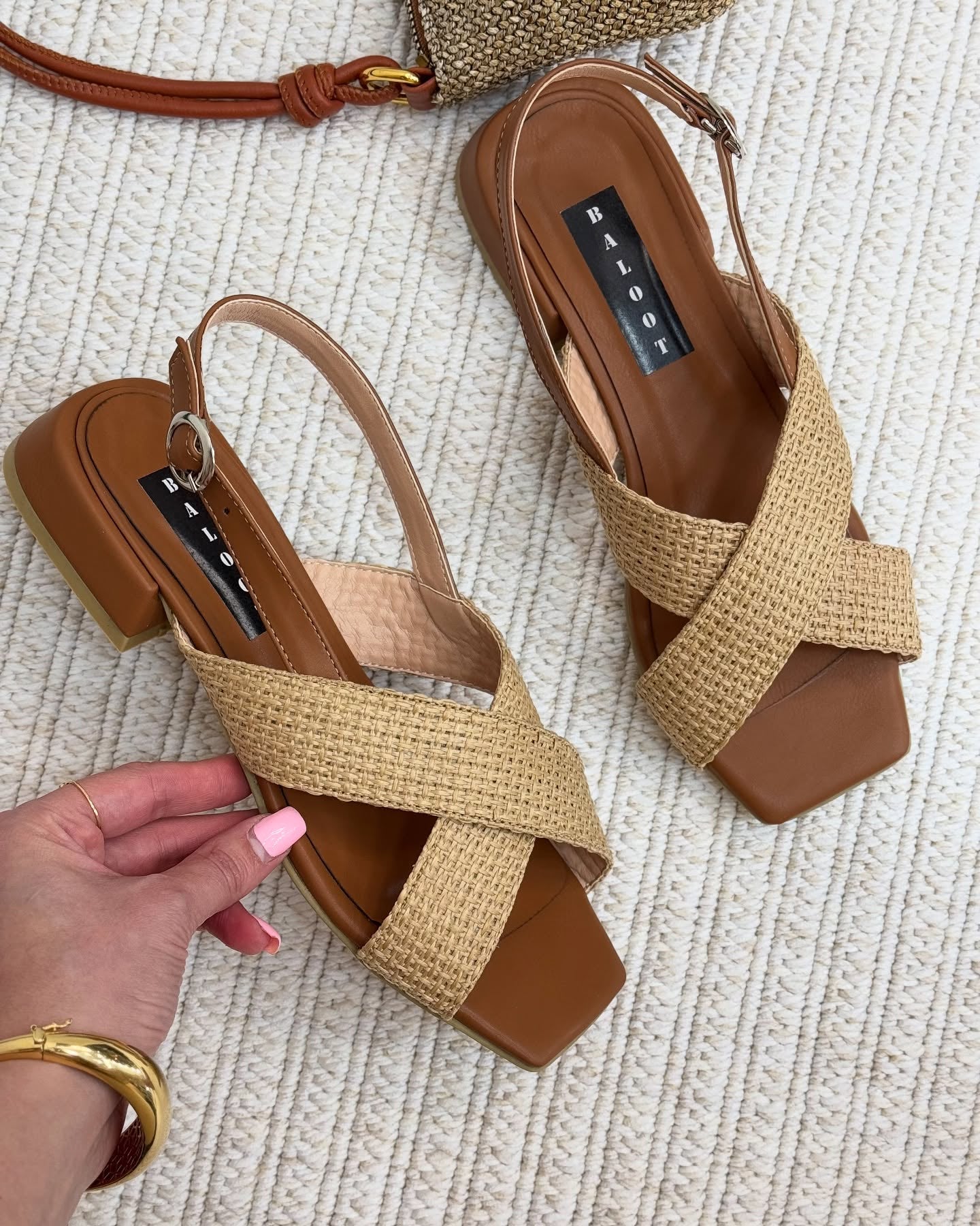 Braided Crisscross Strap Resort Sandals