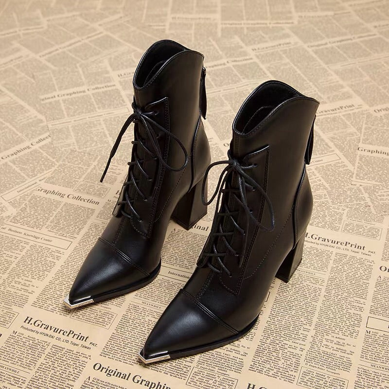 Metal-toe Lace-up Ankle Boots