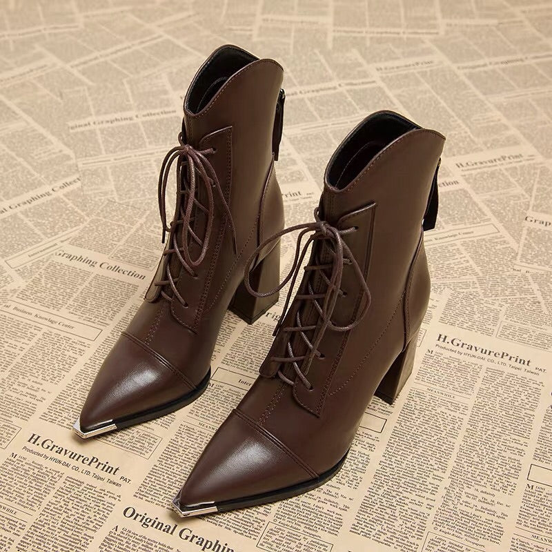 Metal-toe Lace-up Ankle Boots