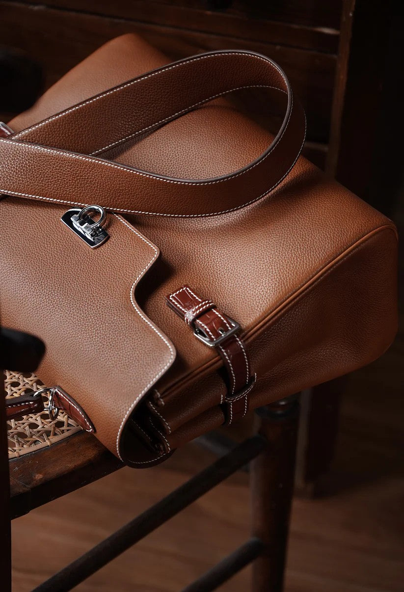 Horseshoe Clasp Bag
