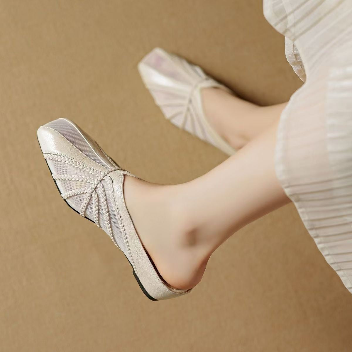Mesh Breathable Closed Toe Half Slippers